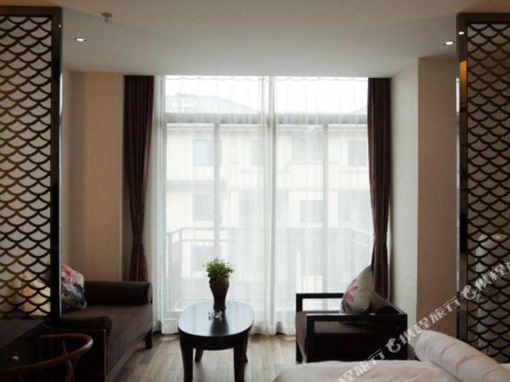 Jinjiang Metropolo Hotel - Liyang Tianmu Lake Changzhou  Esterno foto